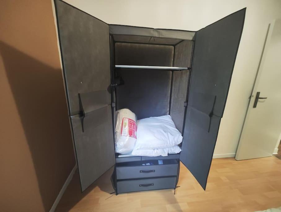 Comfortable T2 Apartment In Neudorf, Strasbourg Exteriör bild